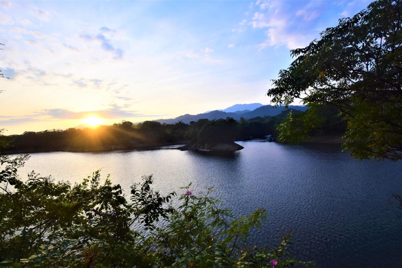 水漾月明度假文旅 Hotel Touwu Exterior foto